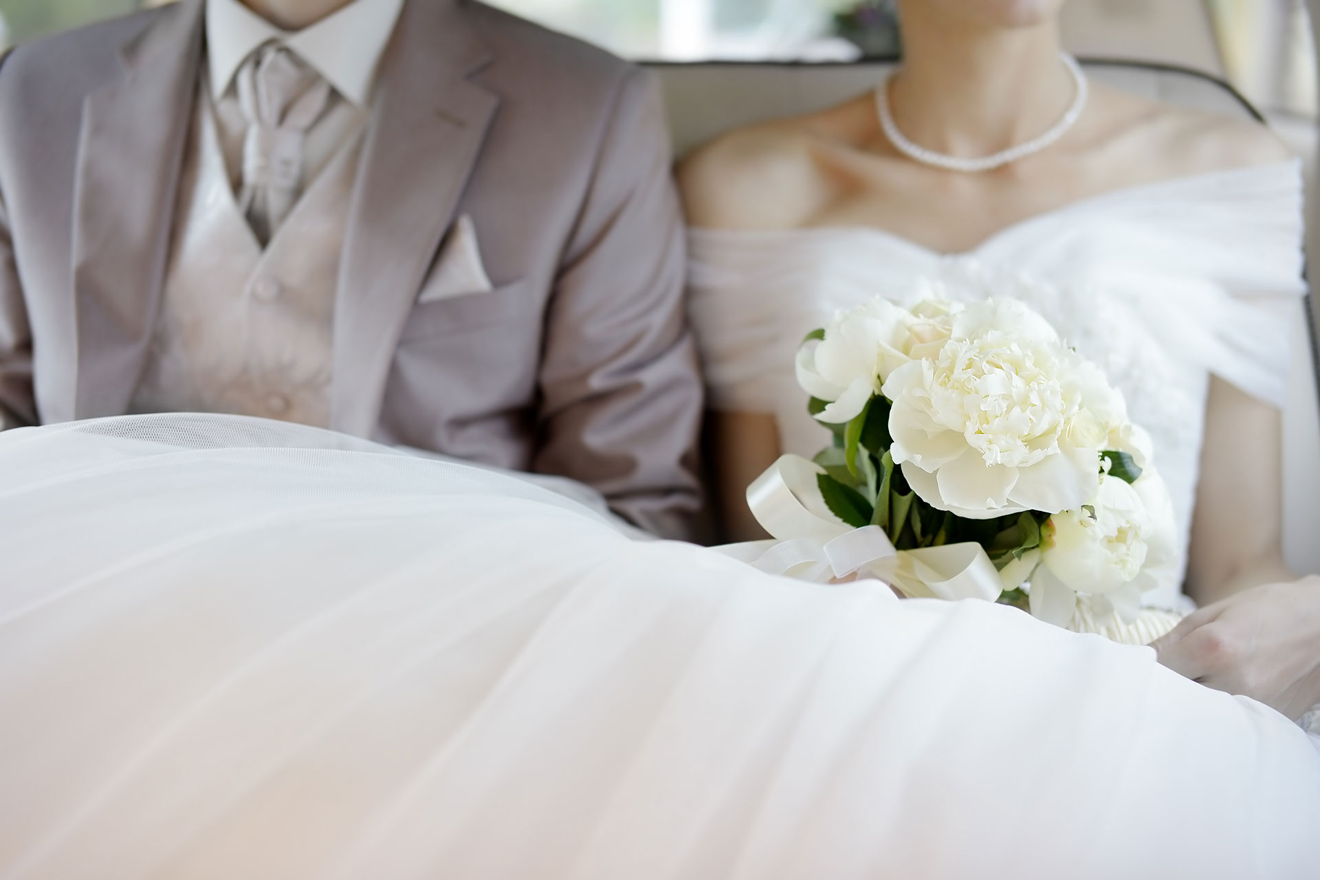 A Guide to Choosing the Perfect Wedding Dress Fabrics by Season